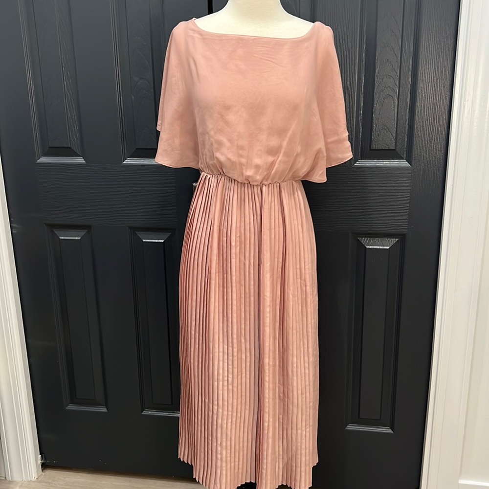 Great condition. H&M Blush chiffon pleated dress size small
